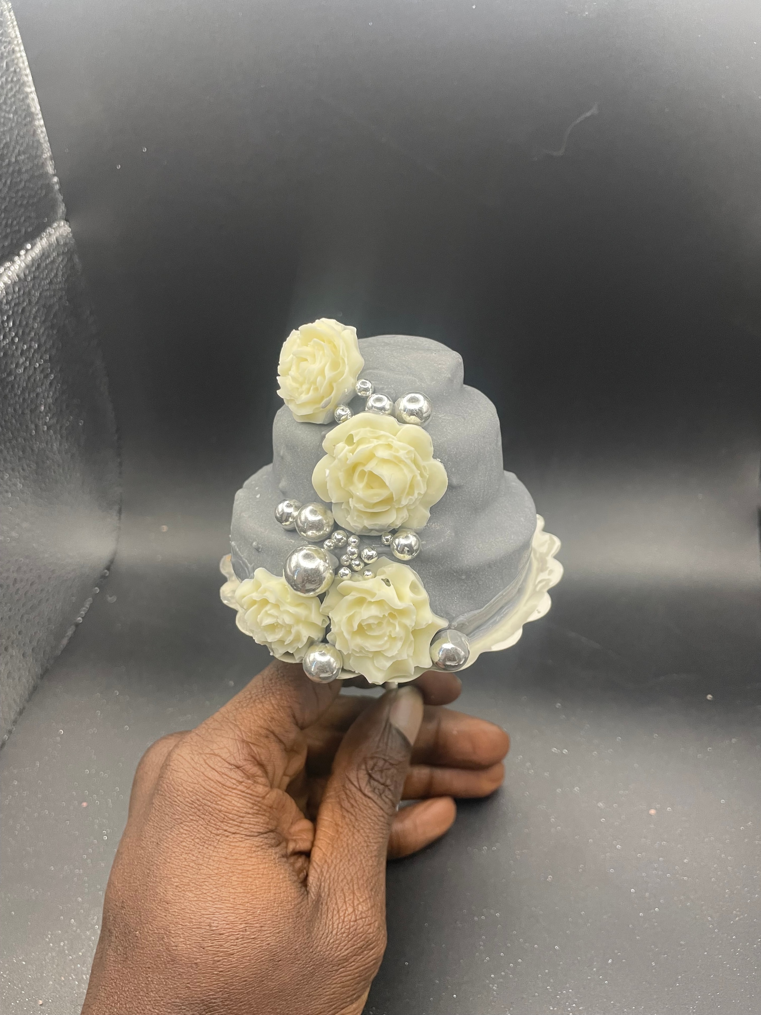 Vanilla pearl finish